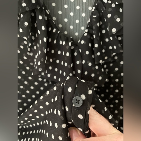 Alice + Olivia polka dot button down sz XS - Picture 8 of 8
